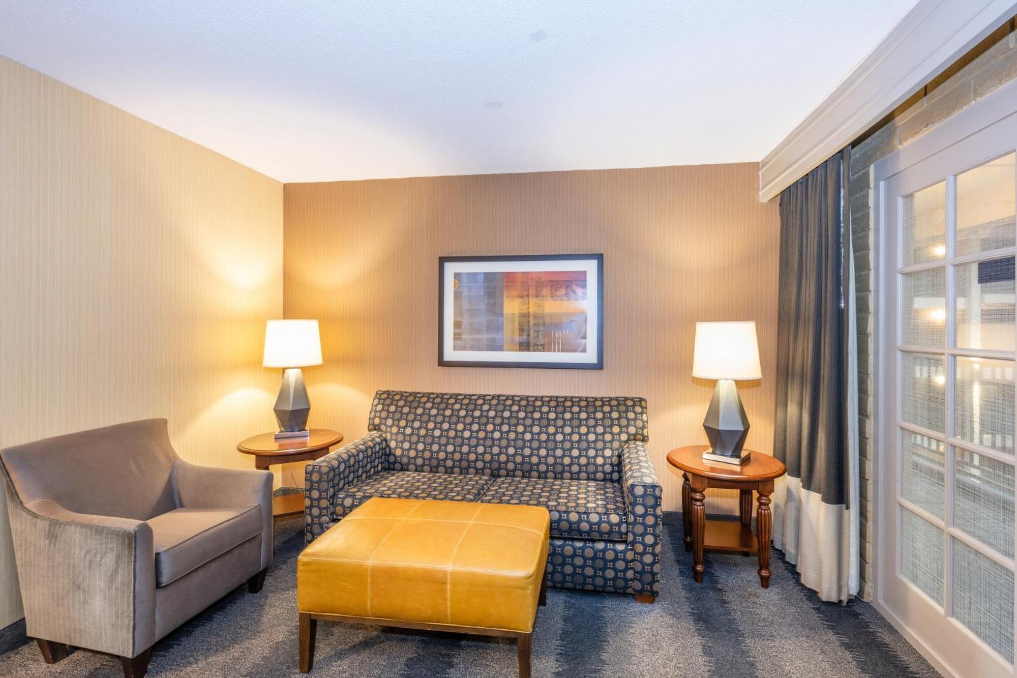 Embassy Suites By Hilton Bloomington/Minneapolis Bagian luar foto