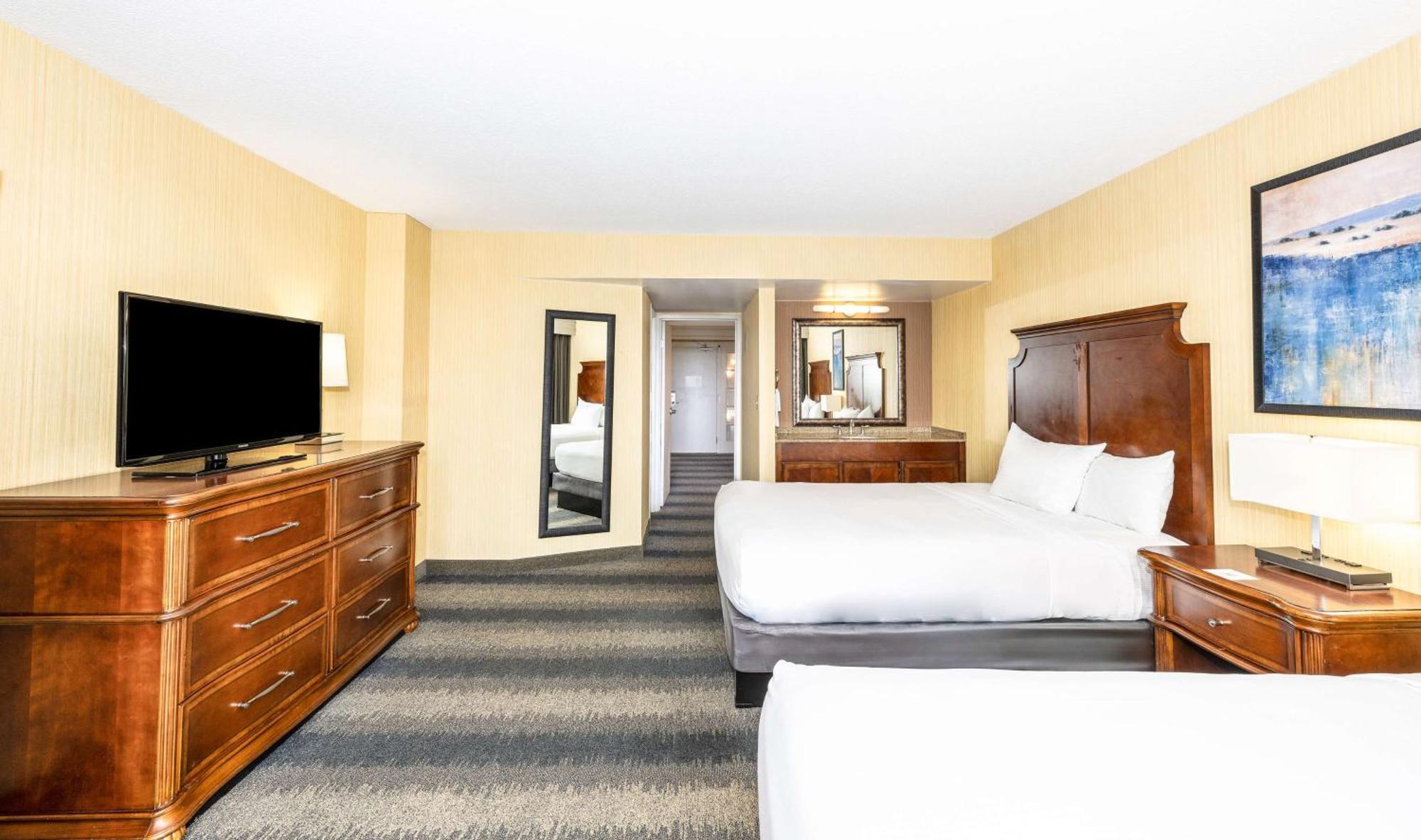 Embassy Suites By Hilton Bloomington/Minneapolis Bagian luar foto