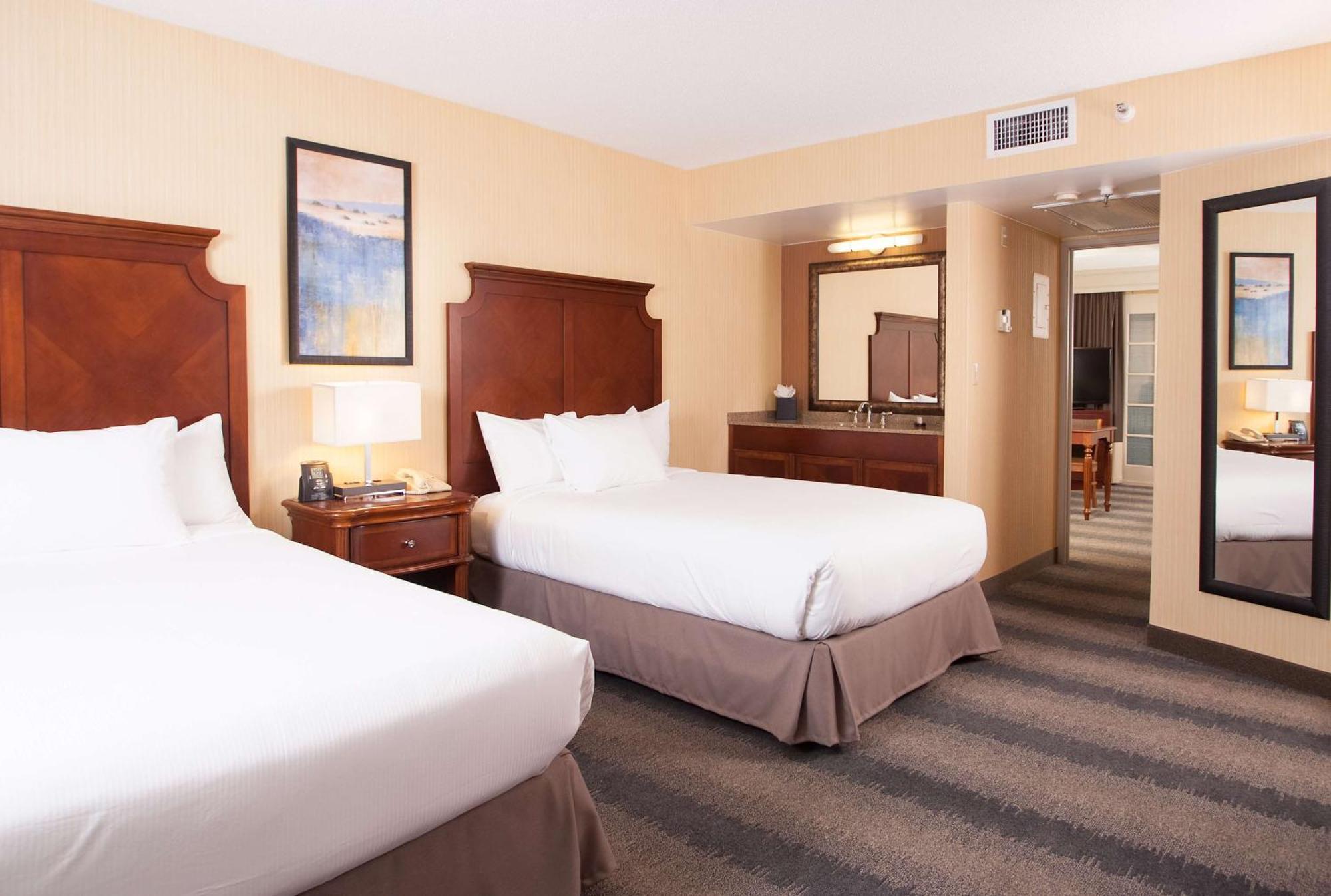 Embassy Suites By Hilton Bloomington/Minneapolis Bagian luar foto