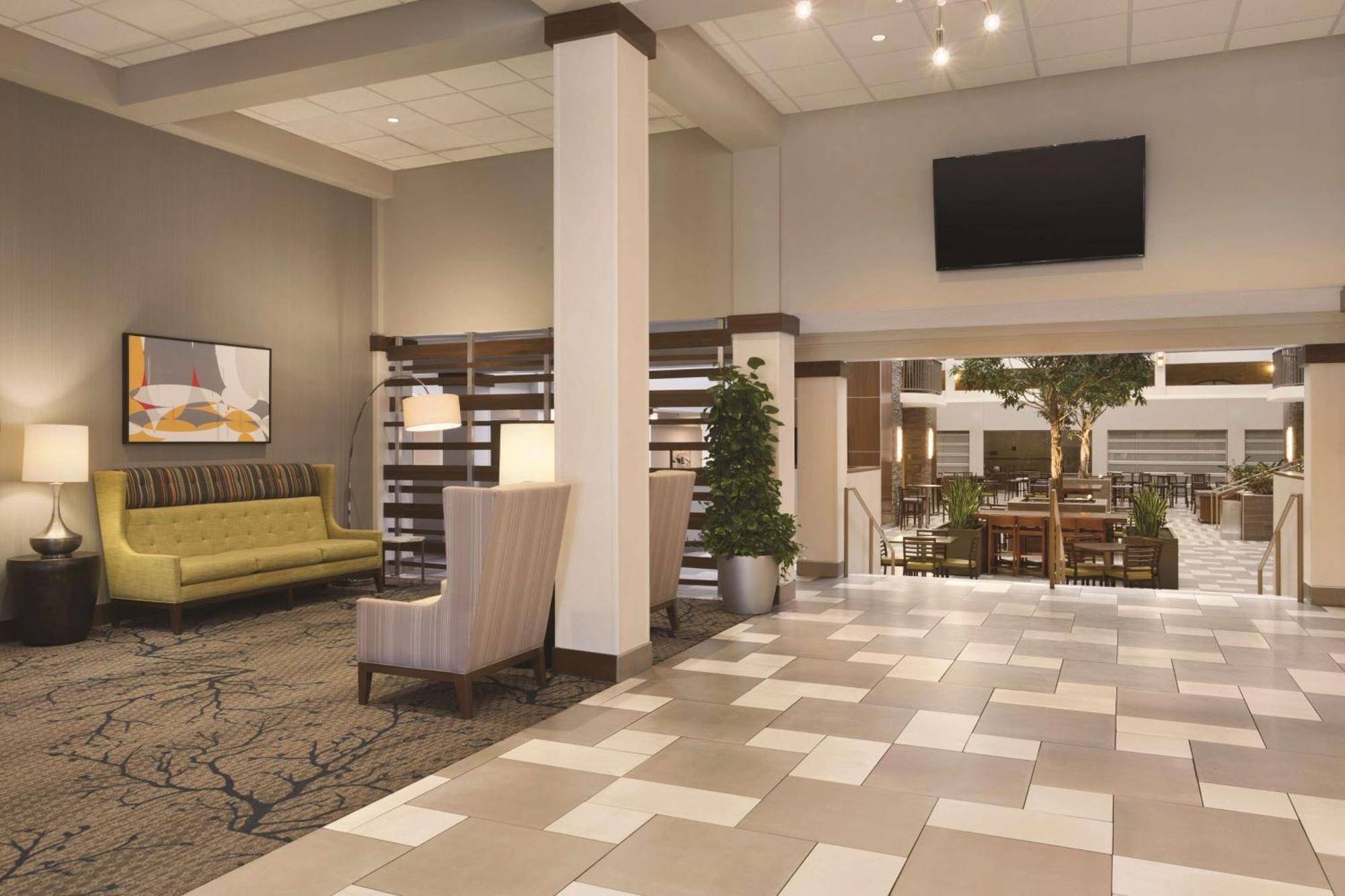 Embassy Suites By Hilton Bloomington/Minneapolis Bagian luar foto